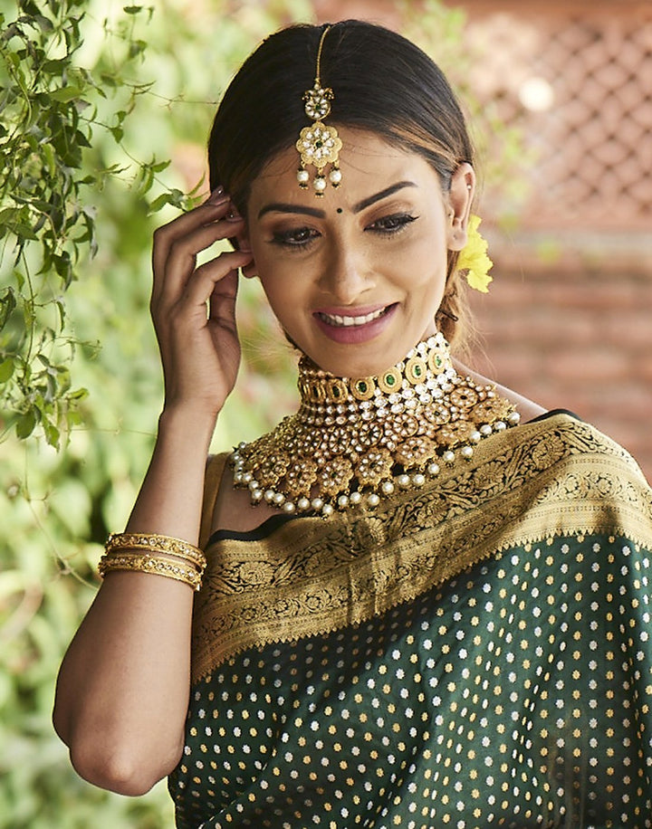 MBZ Meena Bazaar-Heavy Kundan with Pearl Bridal Set with Maang Tikka
